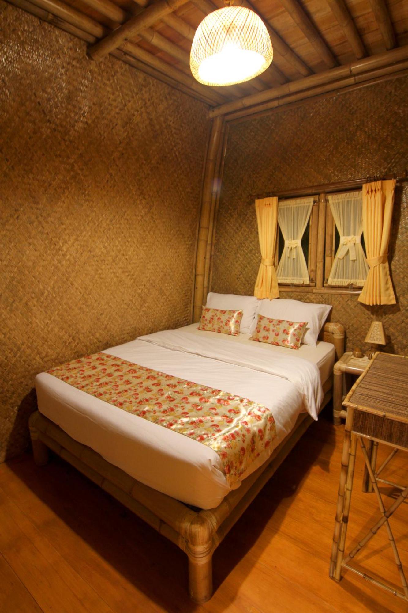 Villa Chavaminerva Bambu - Lembang Cikareumbi Exterior photo
