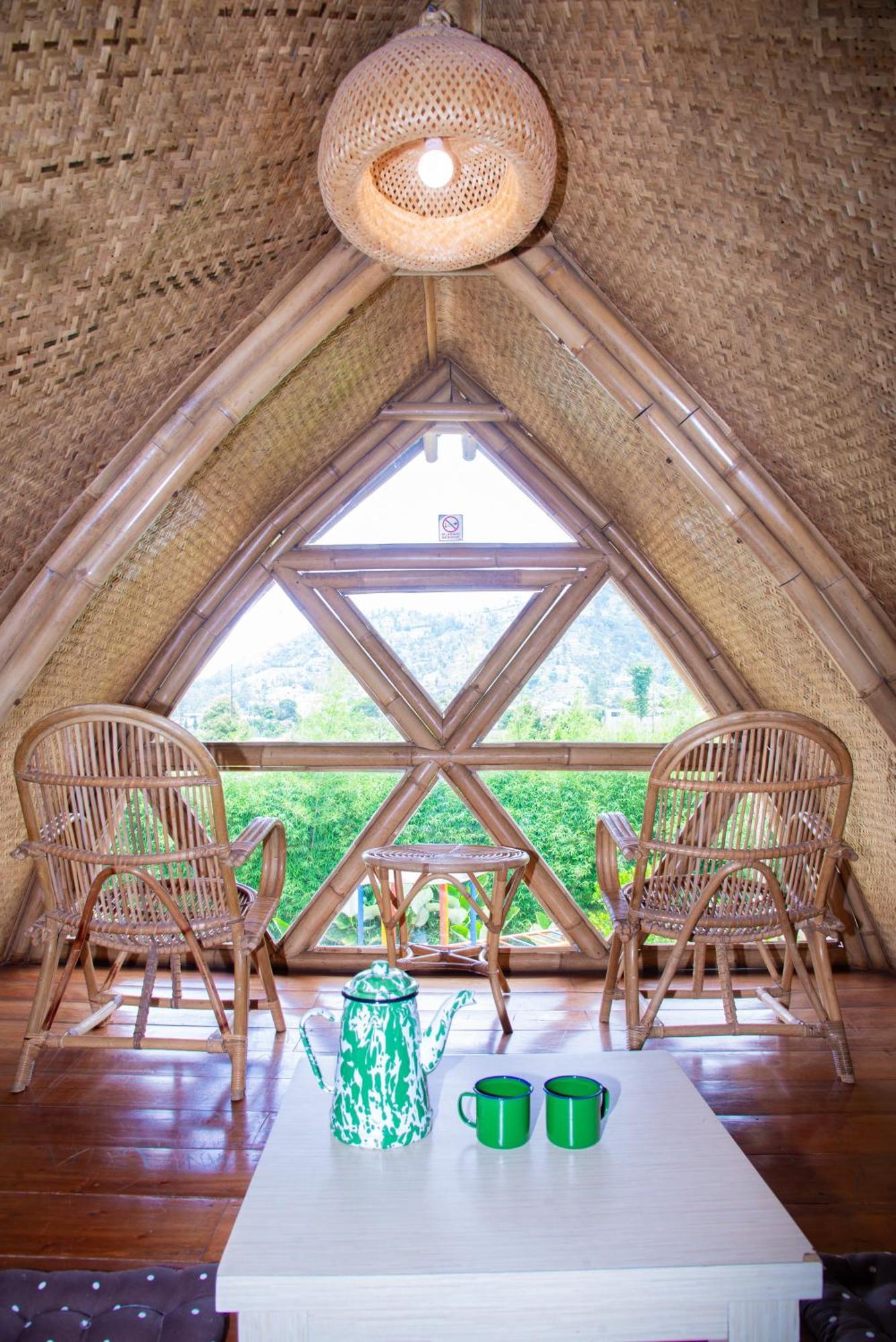 Villa Chavaminerva Bambu - Lembang Cikareumbi Exterior photo